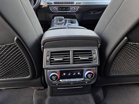 2017 Audi Q7 S line — sličica 27