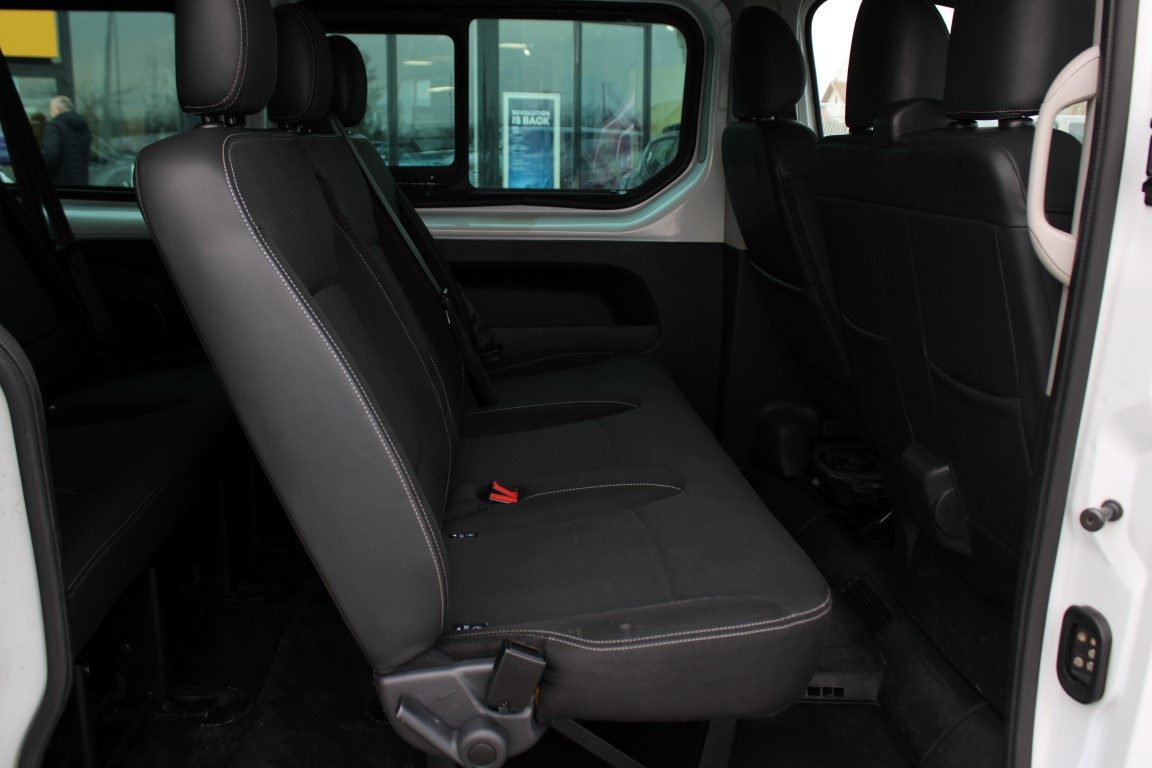 2020 Renault Trafic — fotografija 9