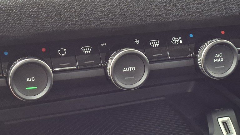 2021 Citroën C4 — fotografija 17
