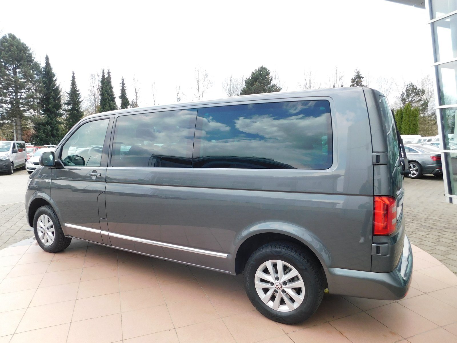 2019 Volkswagen Caravelle — fotografija 8