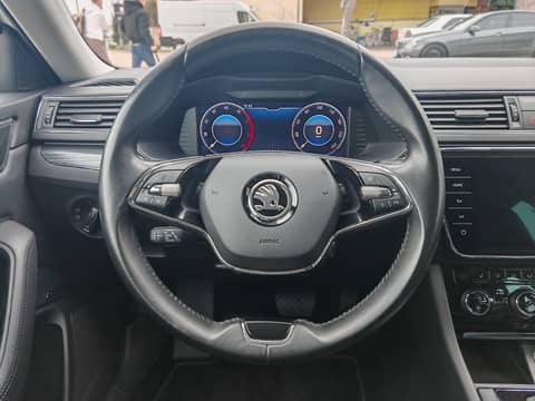 2021 Škoda Superb — sličica 14