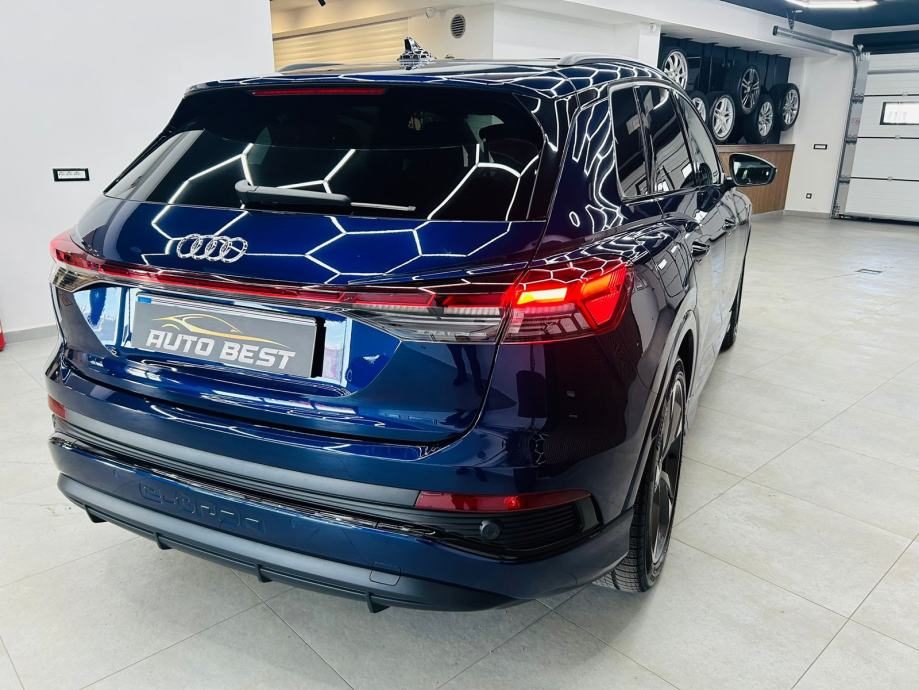 2022 Audi Q4 e-tron — fotografija 5