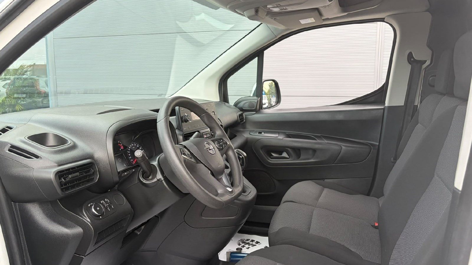 2021 Opel Combo van — fotografija 13