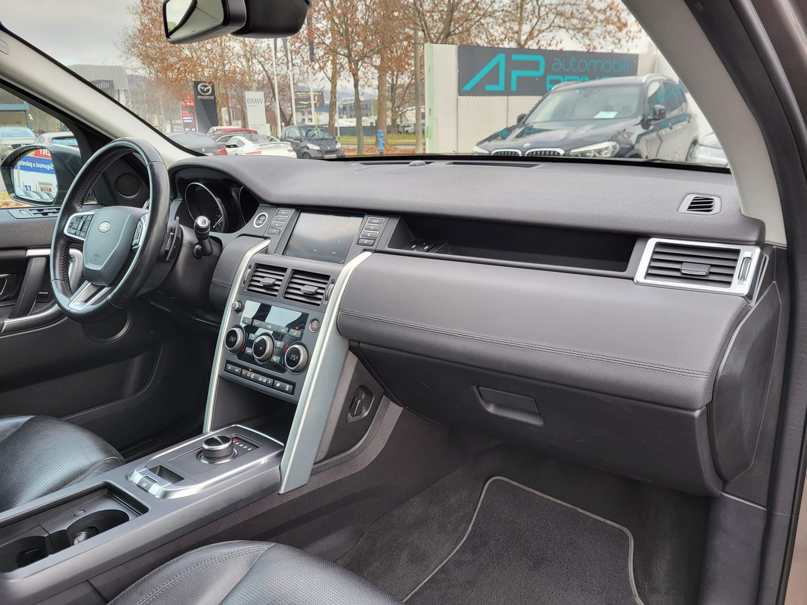 2017 Land Rover Rover — fotografija 14