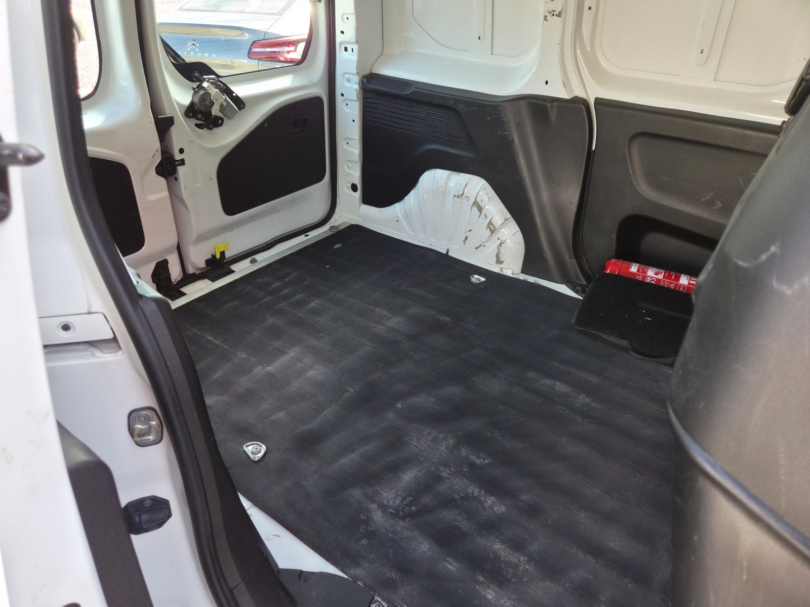 2021 Opel Combo — fotografija 11