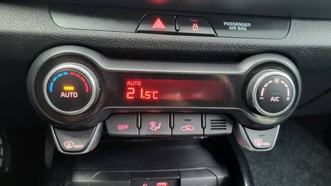 2020 Kia Stonic — sličica 17
