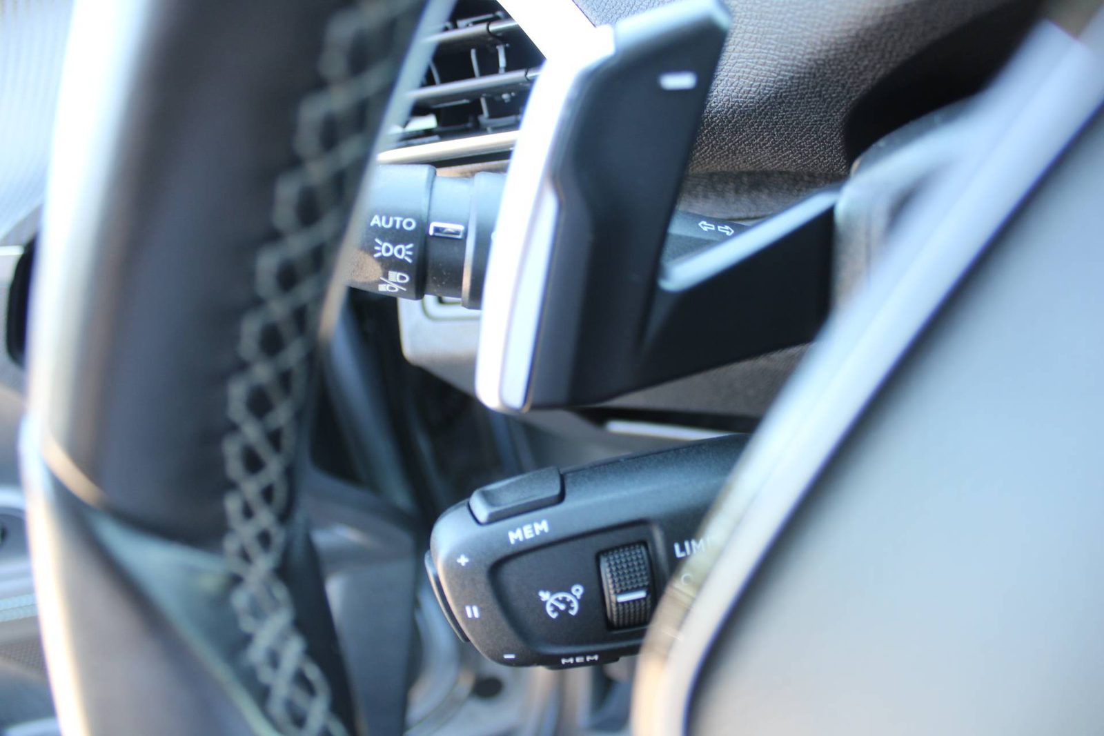 2022 Peugeot 3008 — fotografija 16