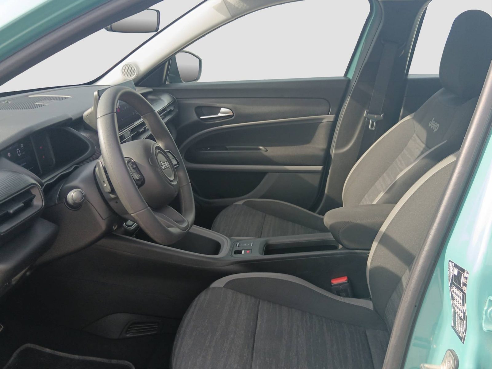 2024 Jeep Avenger — fotografija 12