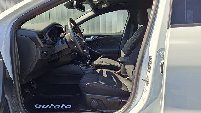 2023 Ford Focus — fotografija 5
