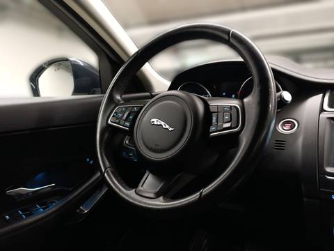 2021 Jaguar E-Pace — sličica 15