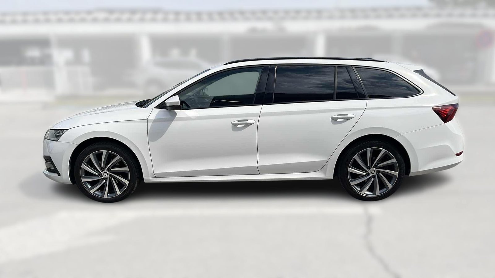2022 Škoda Octavia Combi — fotografija 4