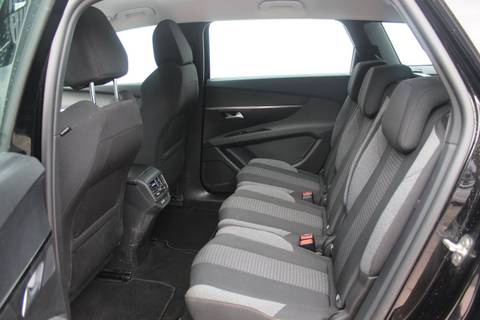2021 Peugeot 5008 — sličica 8