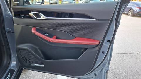 2024 Geely Coolray — sličica 8