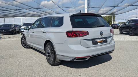 2023 Volkswagen Passat — sličica 5