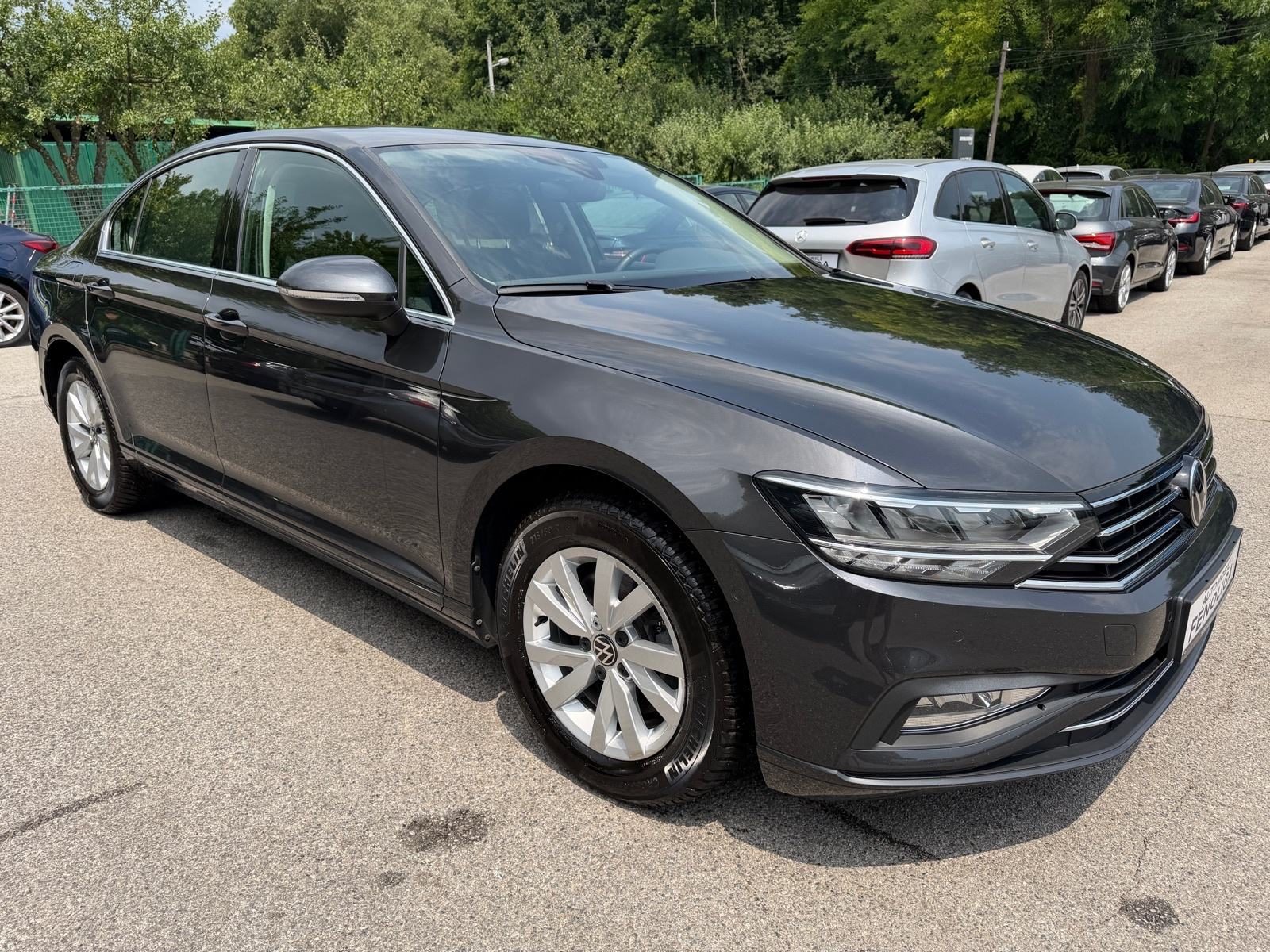 2021 Volkswagen Passat — fotografija 3