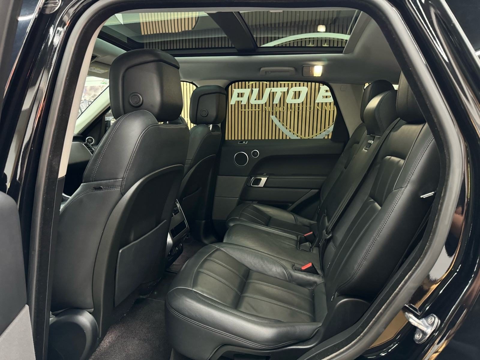 2017 Land Rover Range Rover Sport — fotografija 15
