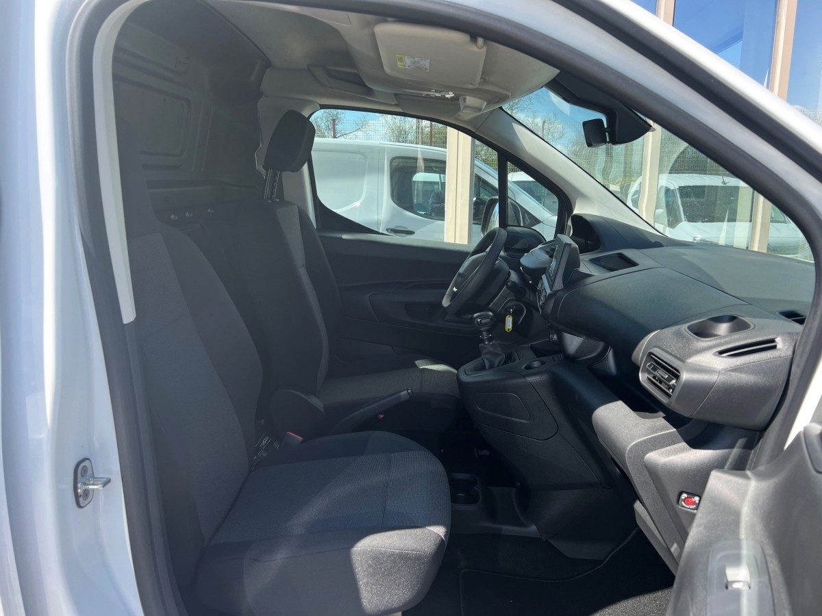 2024 Peugeot Partner — fotografija 14