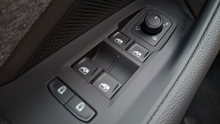 2025 Škoda Superb — fotografija 23
