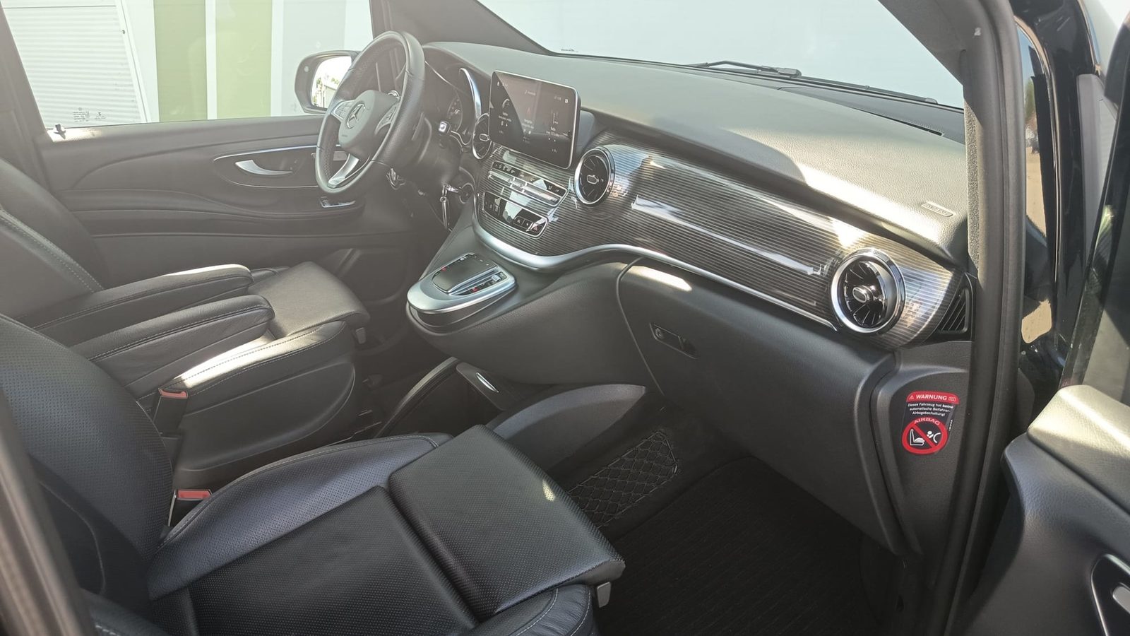 2023 Mercedes-Benz V-klasa — fotografija 7