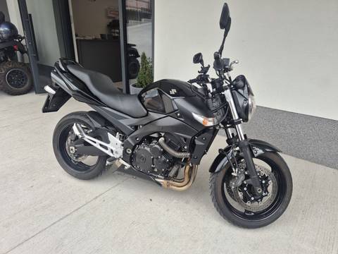 2010 Suzuki GSR600A — sličica 16