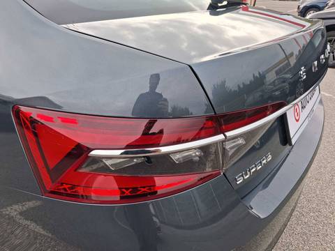 2022 Škoda Superb — sličica 19