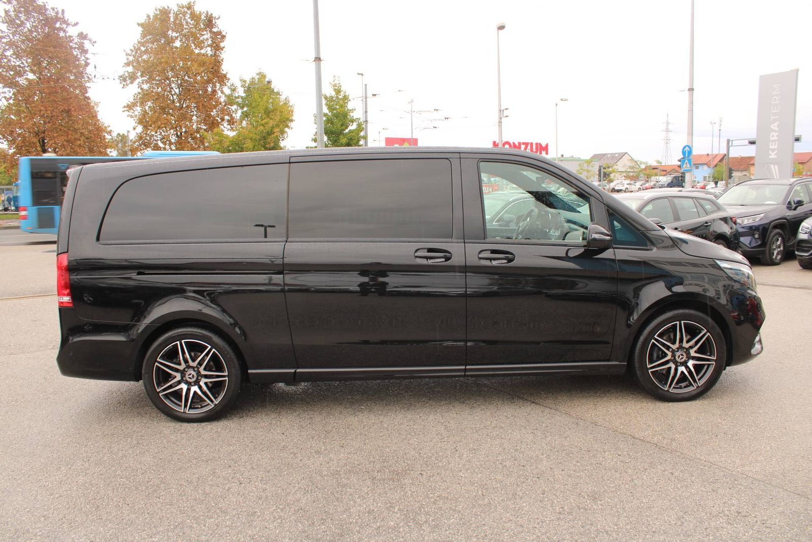 2023 Mercedes-Benz V-klasa — fotografija 4