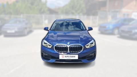 2022 BMW Serija 1 — sličica 2