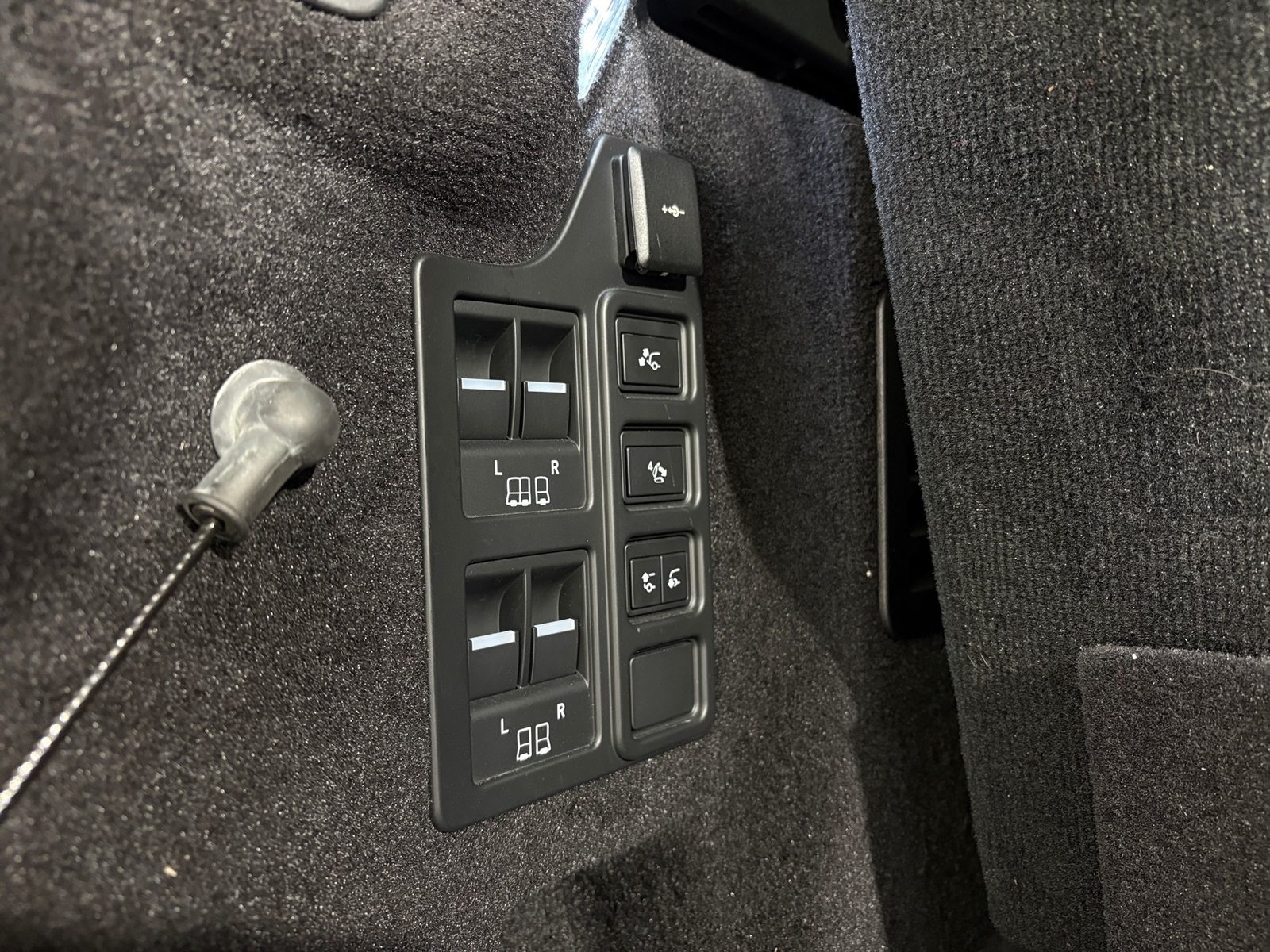 2024 Land Rover Discovery — fotografija 14