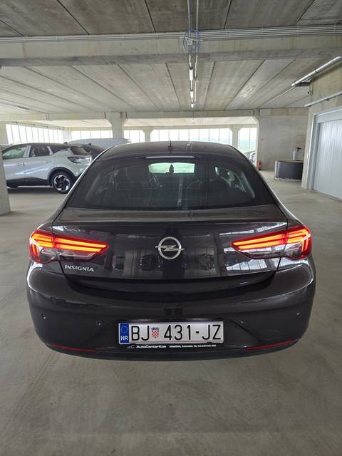 2021 Opel Insignia — sličica 4