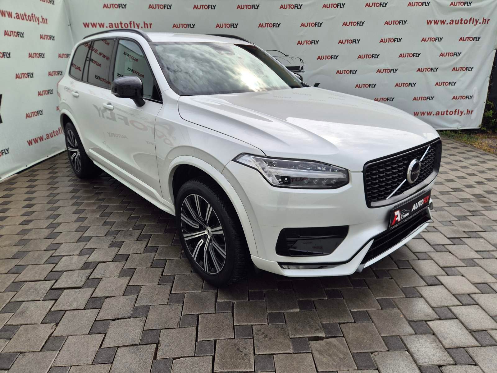 2022 Volvo XC90 R-Design — fotografija 10