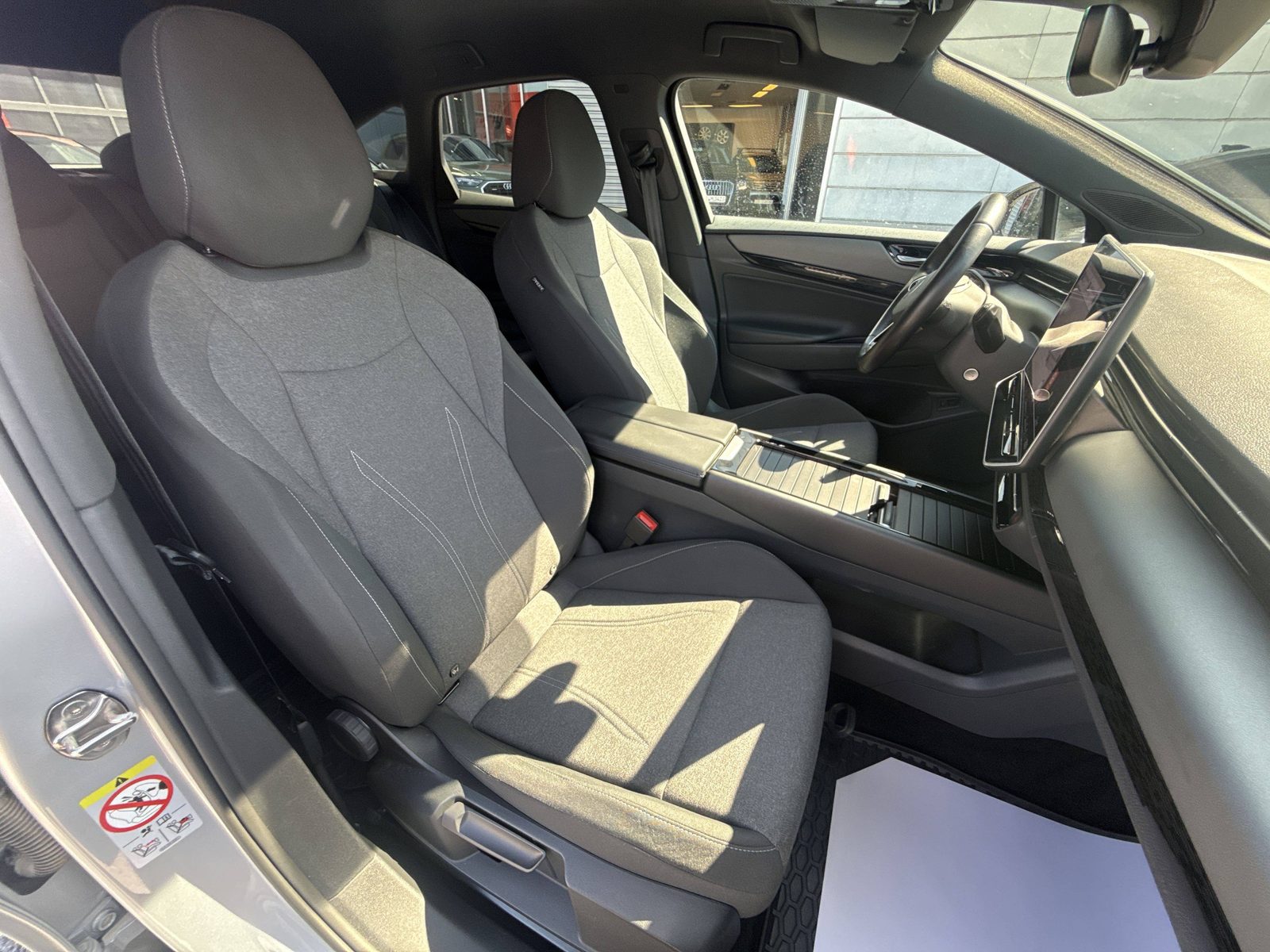 2024 Volkswagen ID.7 — fotografija 28