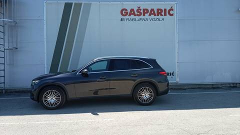 2026 Mercedes-Benz GLC Avantgarde — sličica 7