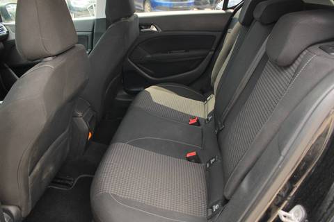 2017 Peugeot 308 — sličica 10