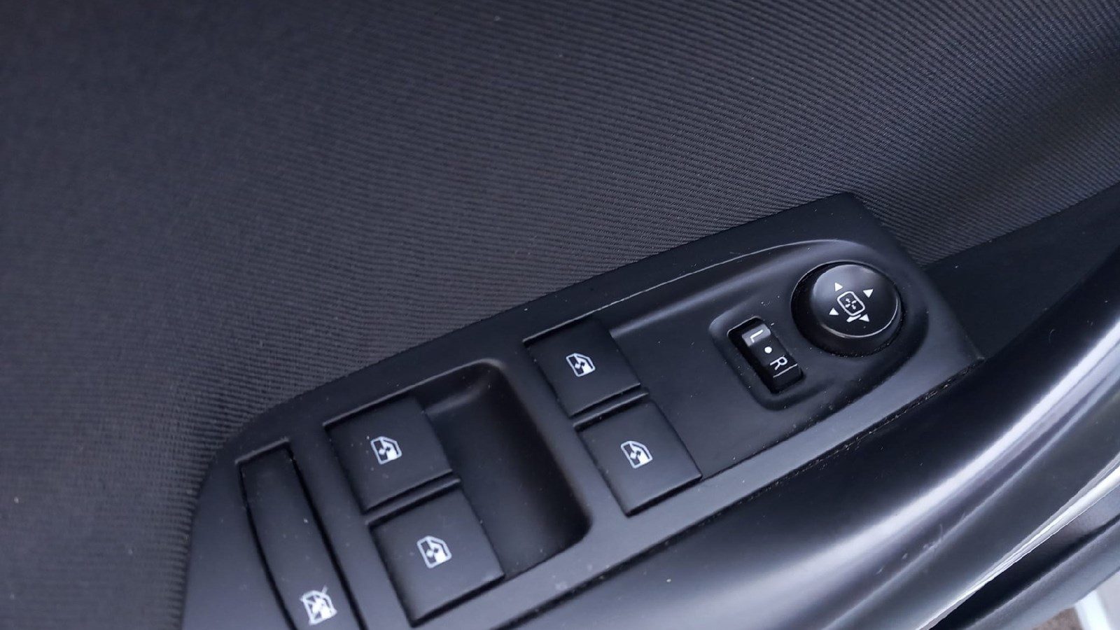 2020 Opel Astra — fotografija 16