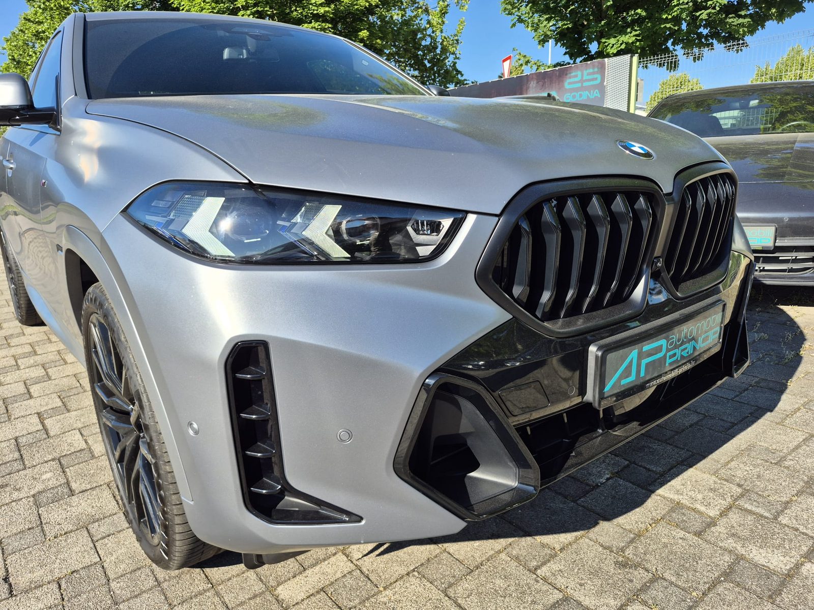 2025 BMW X6 — fotografija 12