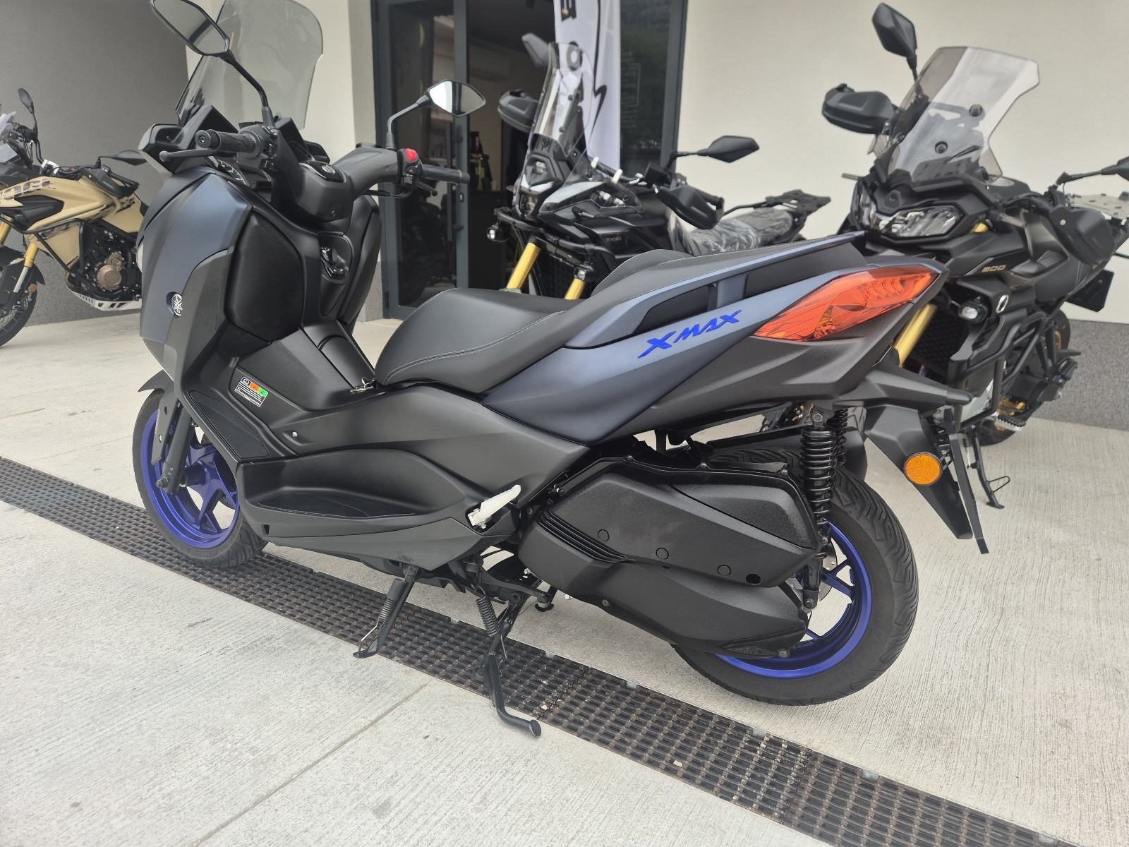 2022 Yamaha X-MAX 300 — fotografija 6