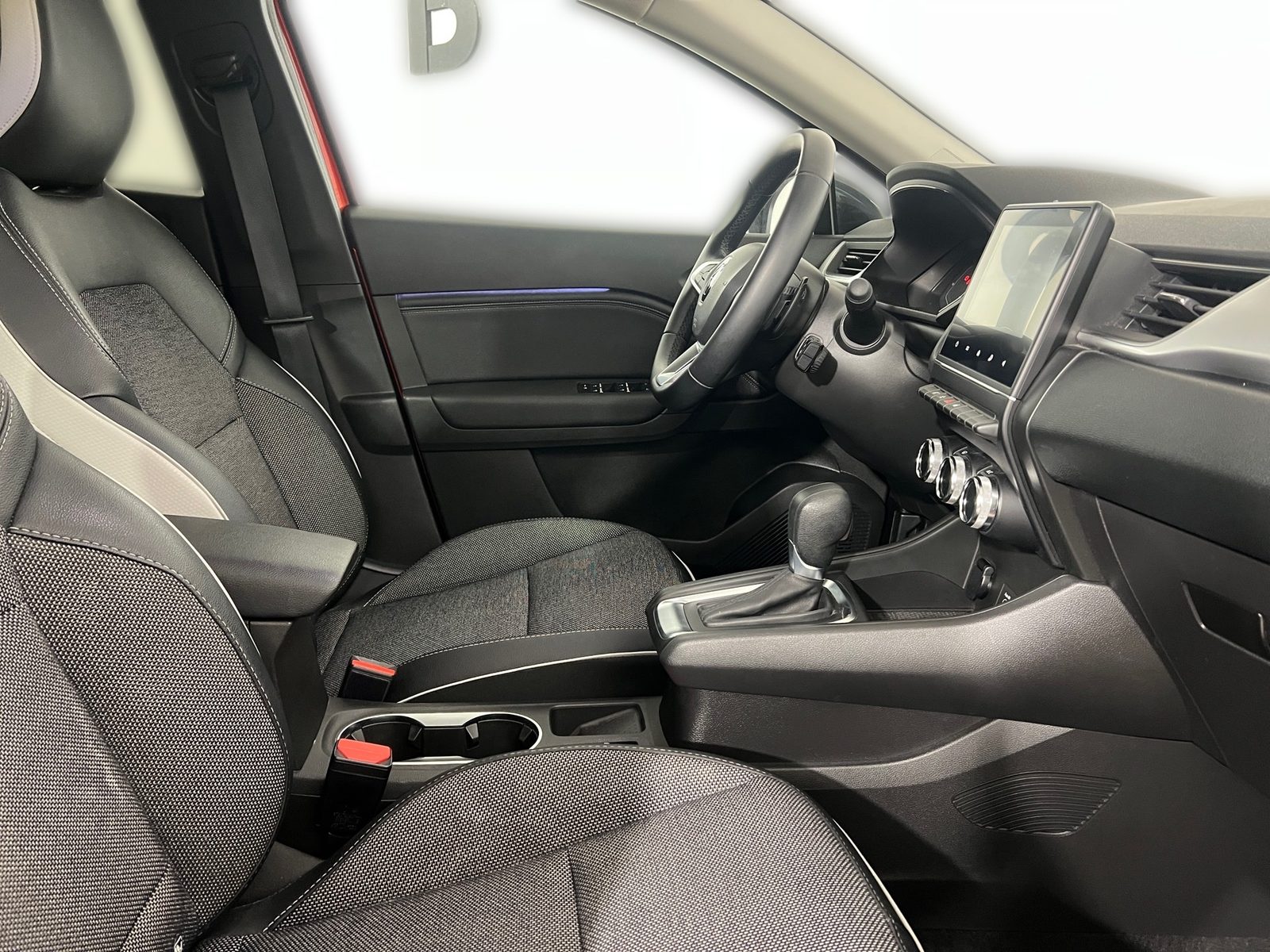 2023 Renault Captur — fotografija 22