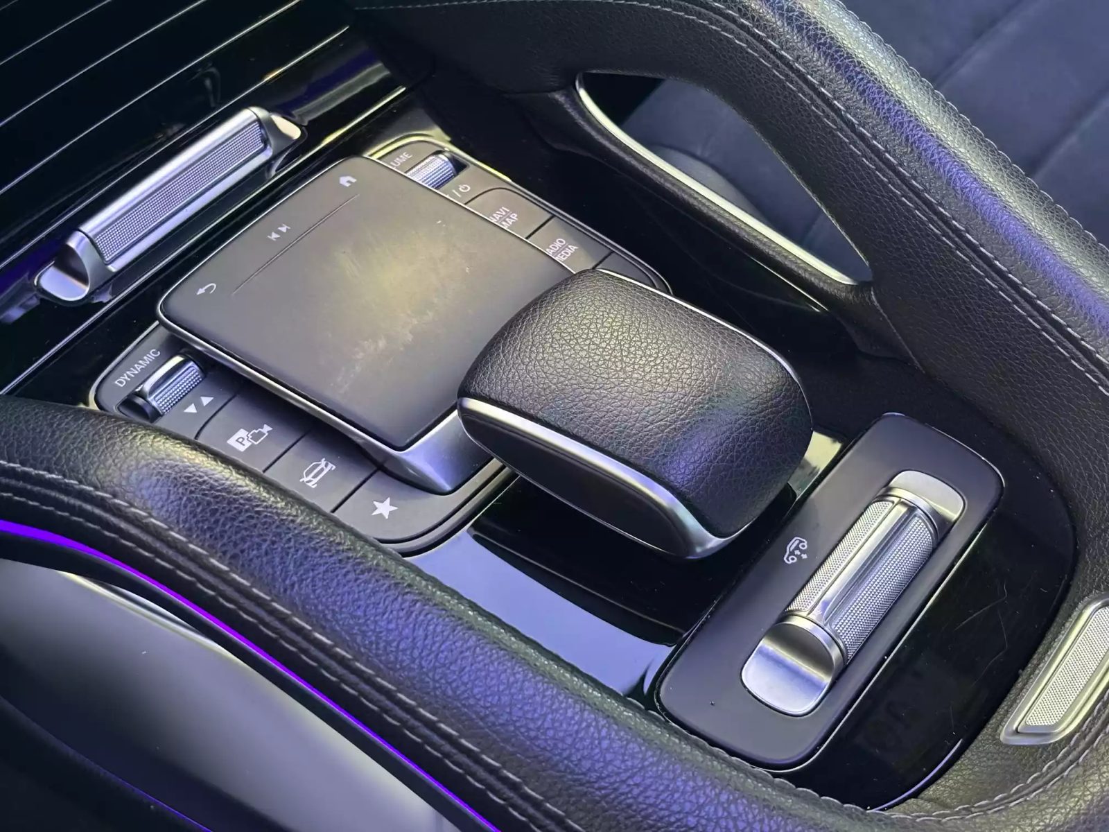 2021 Mercedes-Benz GLE — fotografija 26