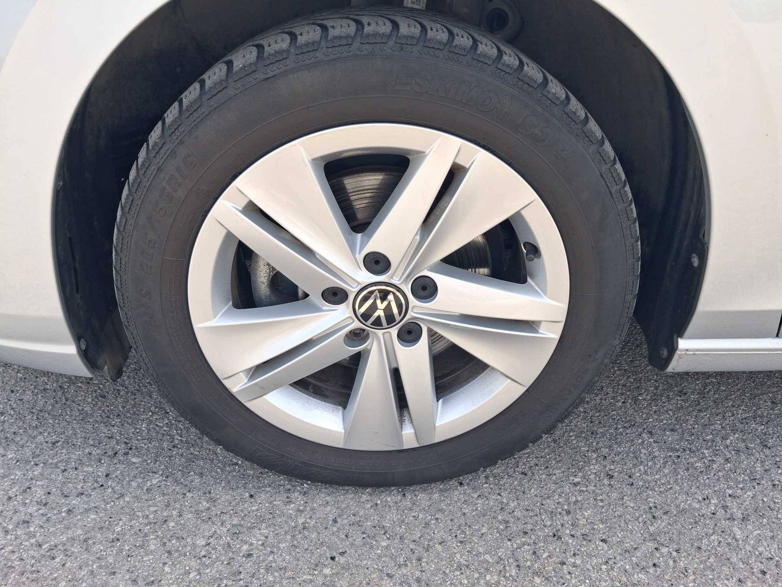 2024 Volkswagen Golf — fotografija 15