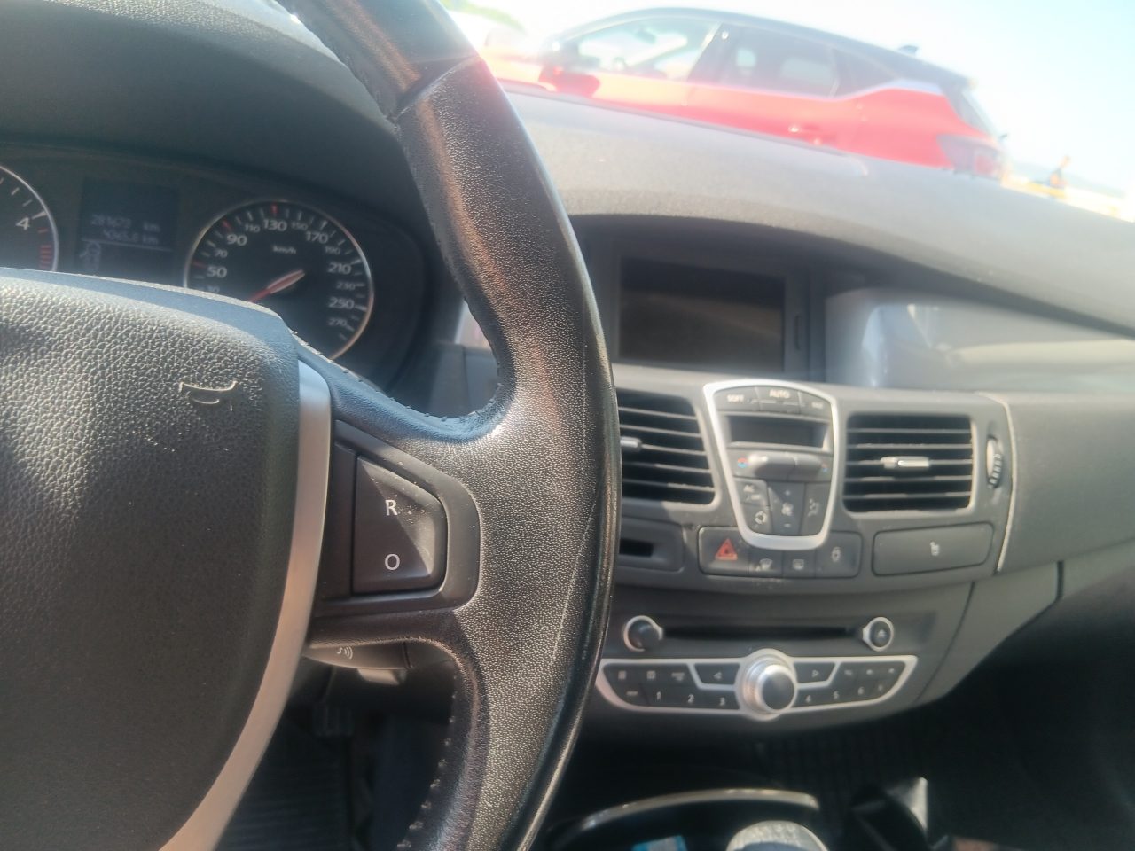 2012 Renault Laguna — fotografija 8