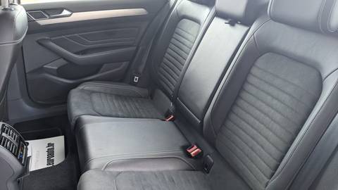 2023 Volkswagen Passat — sličica 25