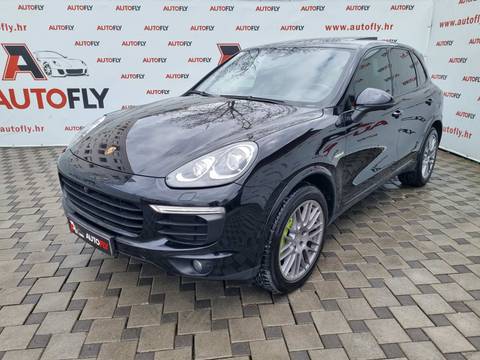 2015 Porsche Cayenne — sličica 9