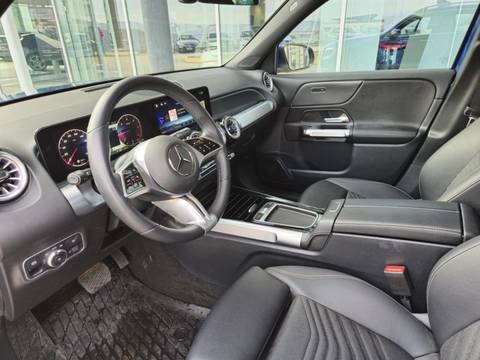 2025 Mercedes-Benz GLB — sličica 8