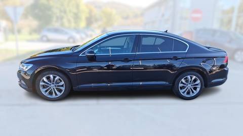 2018 Volkswagen Passat — sličica 4