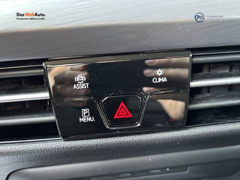 2020 Volkswagen Golf — sličica 25