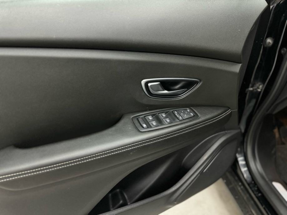 2017 Renault Scenic — fotografija 5