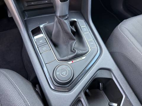 2023 Volkswagen Tiguan Allspace — sličica 11