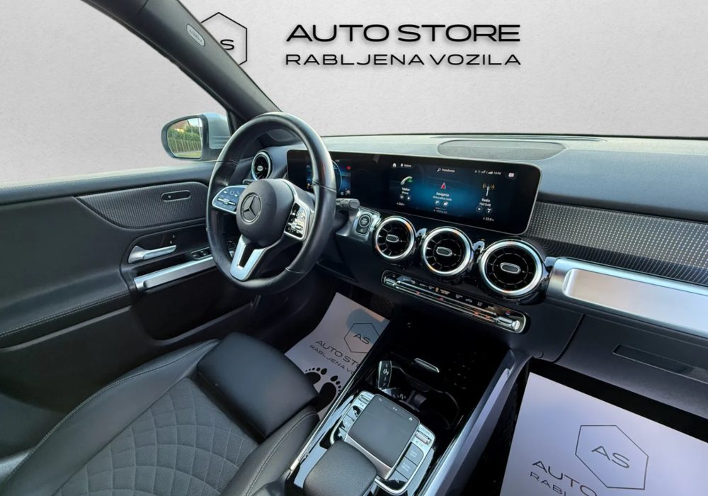2020 Mercedes-Benz GLB Progressive — fotografija 28
