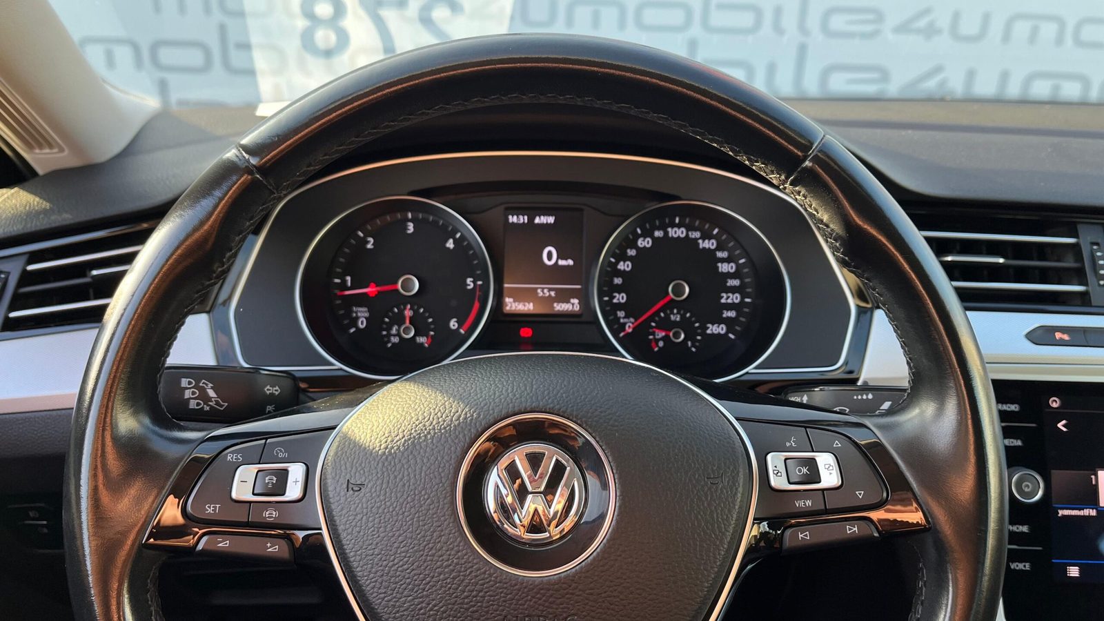 2019 Volkswagen Passat — fotografija 11