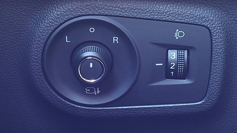 2022 MG ZS — fotografija 21